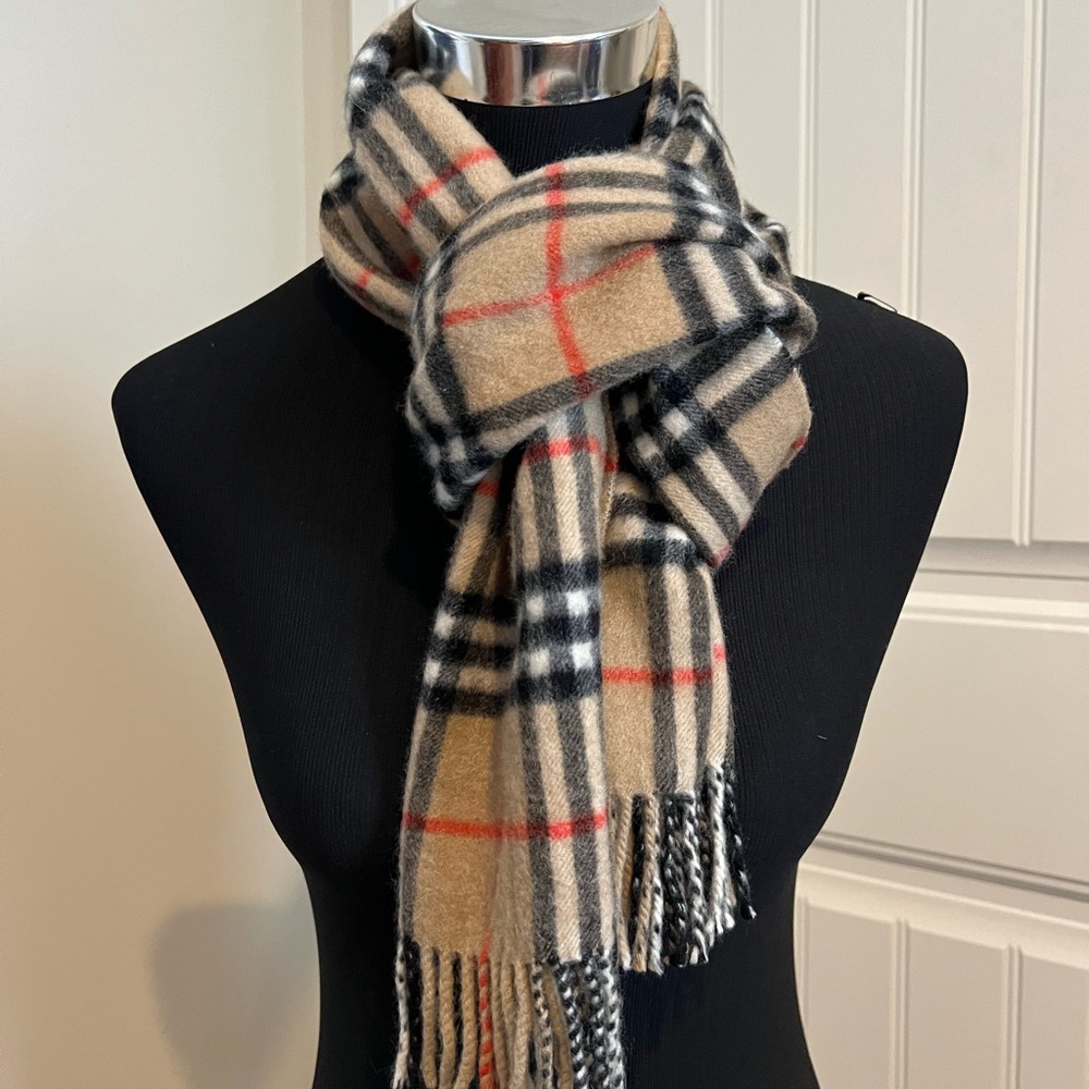 🚫SOLD🚫 Authentic Burberry Scarf 100% Cashmere 52”x12”